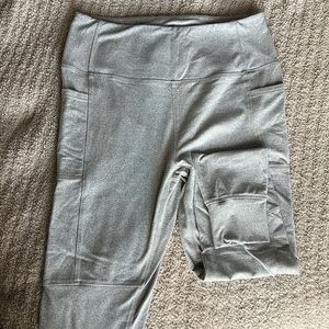 Gray Leggings SIZE LARGE